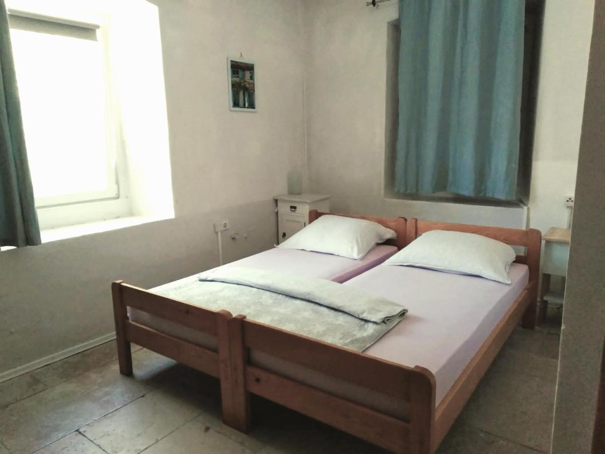Nerezine Apartmany Centrum Ngoại thất bức ảnh